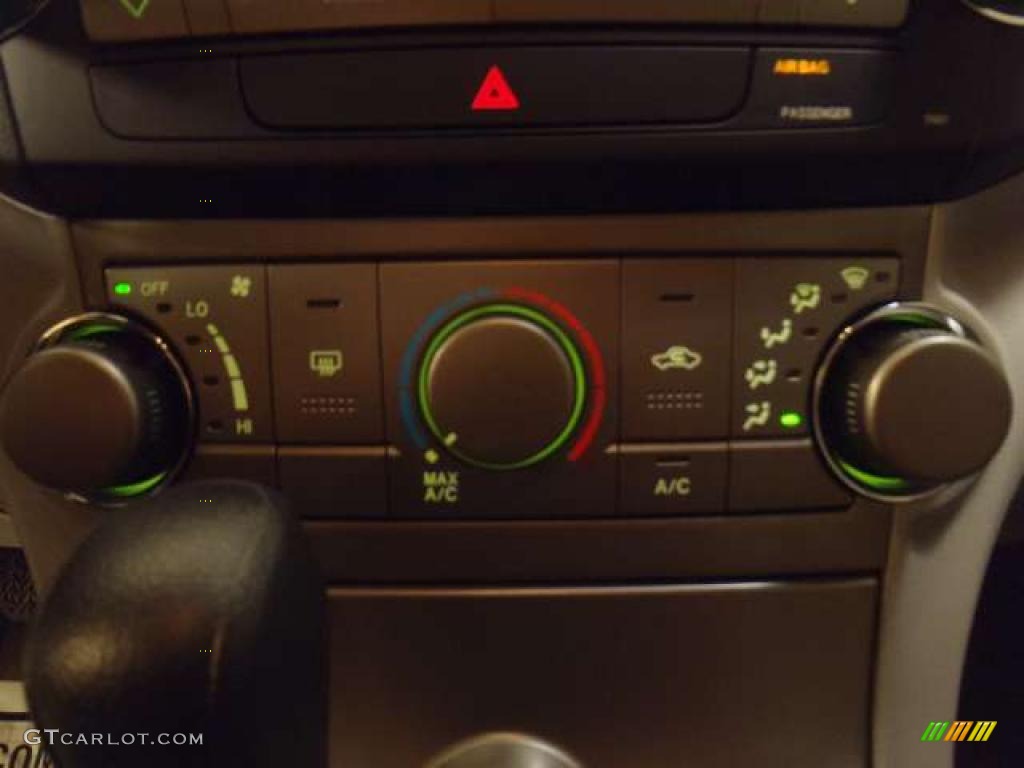 2008 Highlander  - Classic Silver Metallic / Ash Gray photo #17