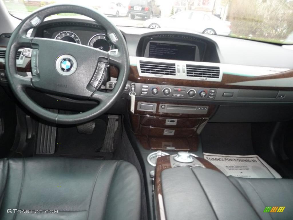 2005 BMW 7 Series 745i Sedan Black/Black Dashboard Photo #48171791