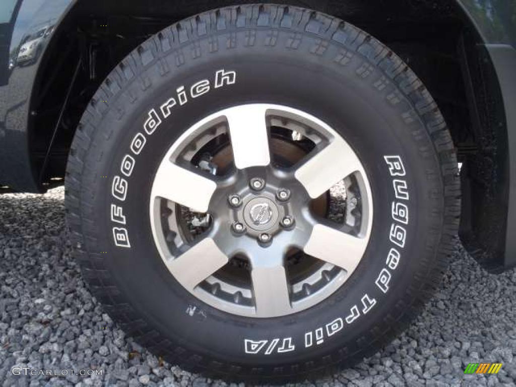 2011 Nissan Frontier Pro-4X King Cab Wheel Photos