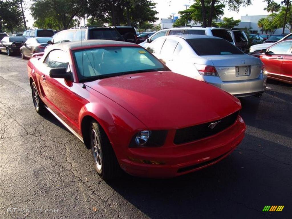 2005 Mustang V6 Premium Convertible - Torch Red / Medium Parchment photo #1
