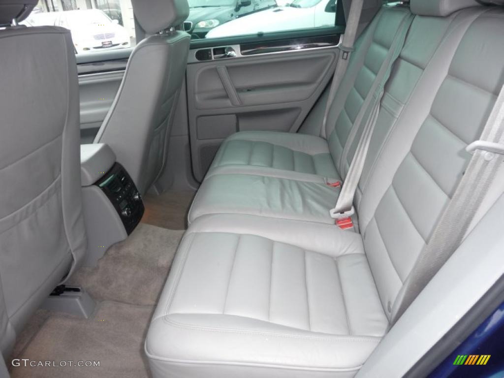 Kristal Gray Interior 2004 Volkswagen Touareg V8 Photo #48172691