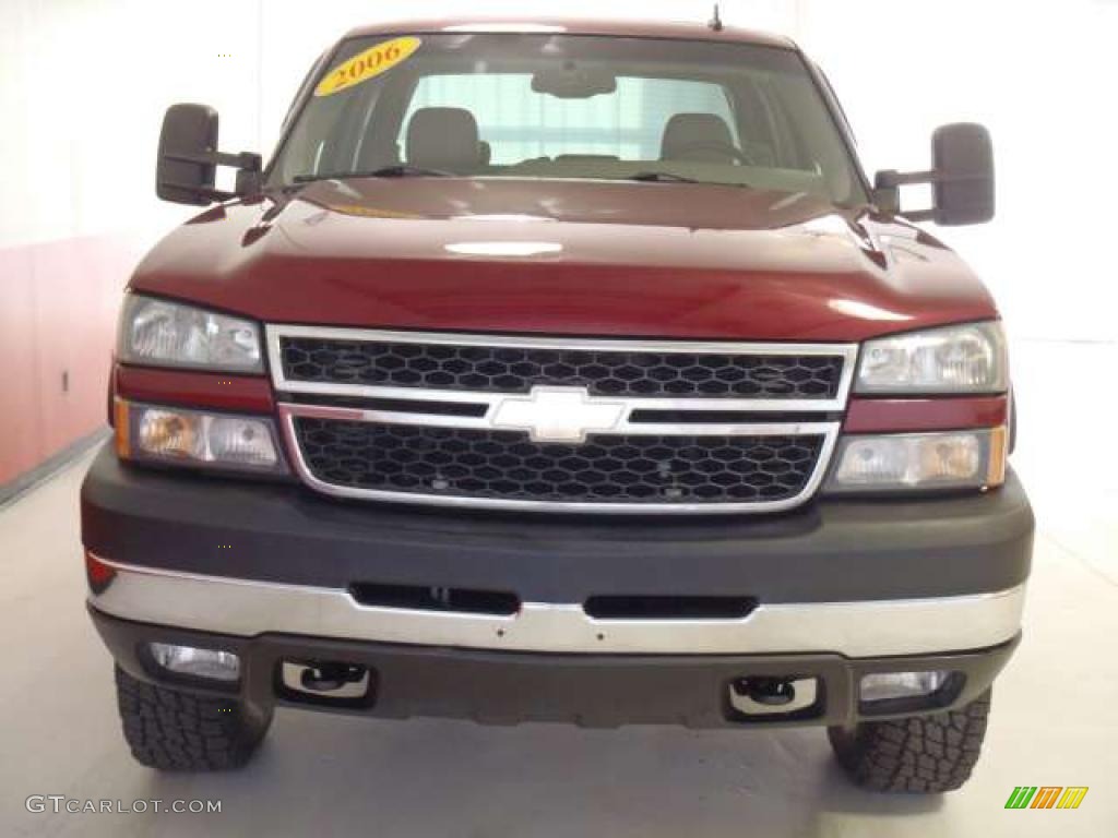 2006 Silverado 2500HD LT Crew Cab 4x4 - Sport Red Metallic / Tan photo #8