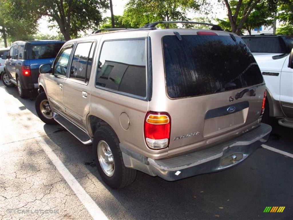 1998 Explorer XLT - Light Prairie Tan Metallic / Medium Prairie Tan photo #3