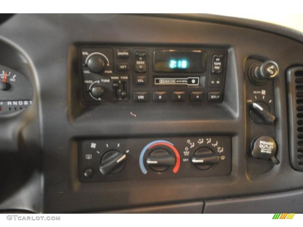 1999 Ram Van 3500 Passenger - Dark Spruce Metallic / Mist Gray photo #8