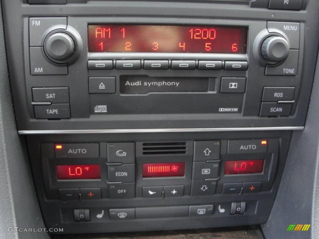 2005 Audi S4 4.2 quattro Sedan Controls Photo #48175160