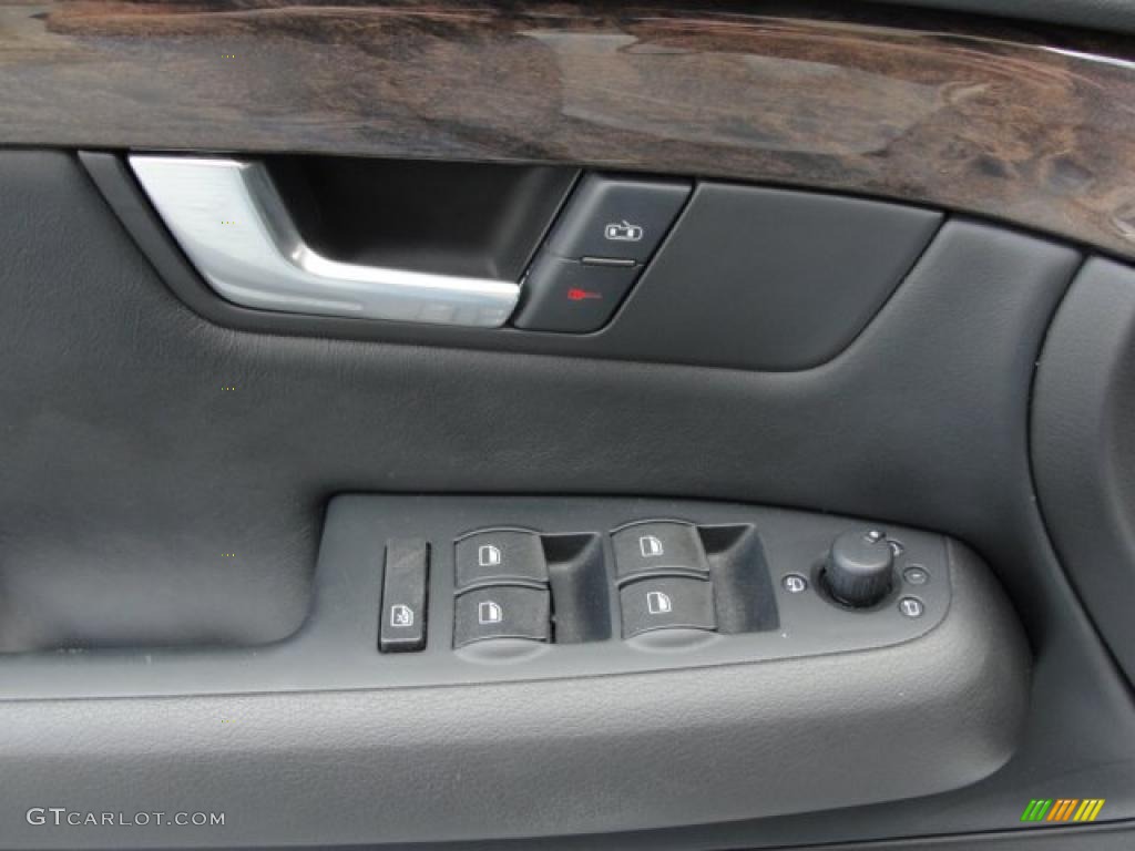 2005 Audi S4 4.2 quattro Sedan Controls Photo #48175190