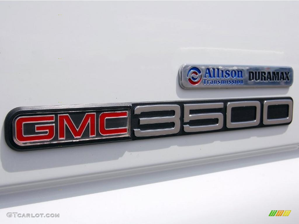 2007 GMC Sierra 3500HD Classic SLE Crew Cab 4x4 Marks and Logos Photo #48175310