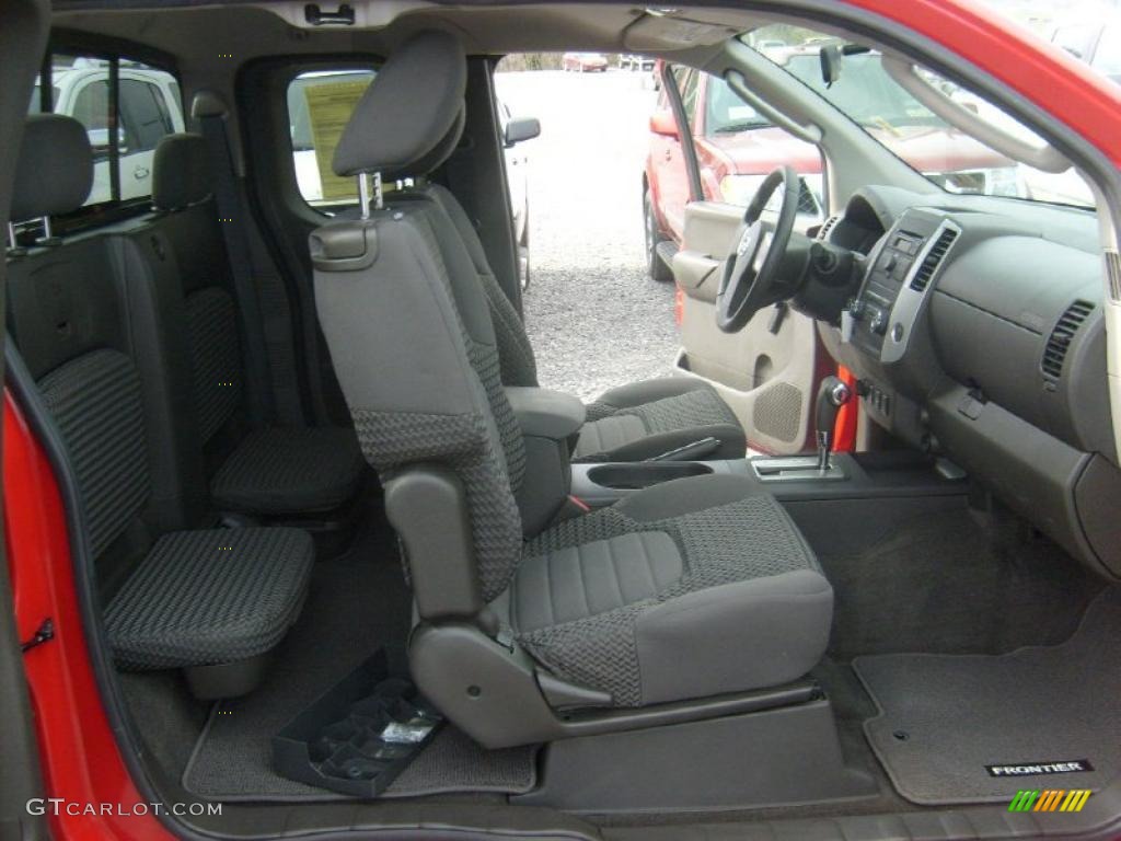 Graphite Interior 2010 Nissan Frontier SE V6 King Cab 4x4 Photo #48175448