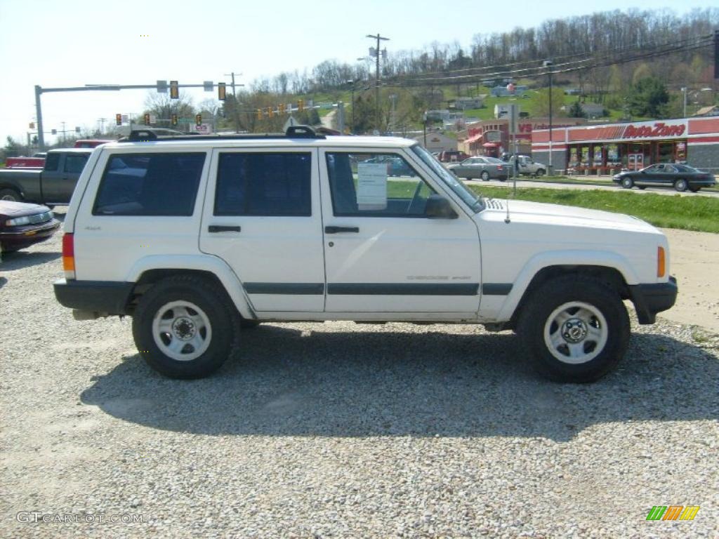 2000 Cherokee Sport 4x4 - Stone White / Agate Black photo #6