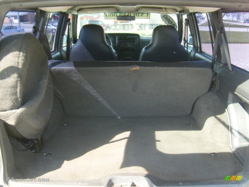 2000 Cherokee Sport 4x4 - Stone White / Agate Black photo #16