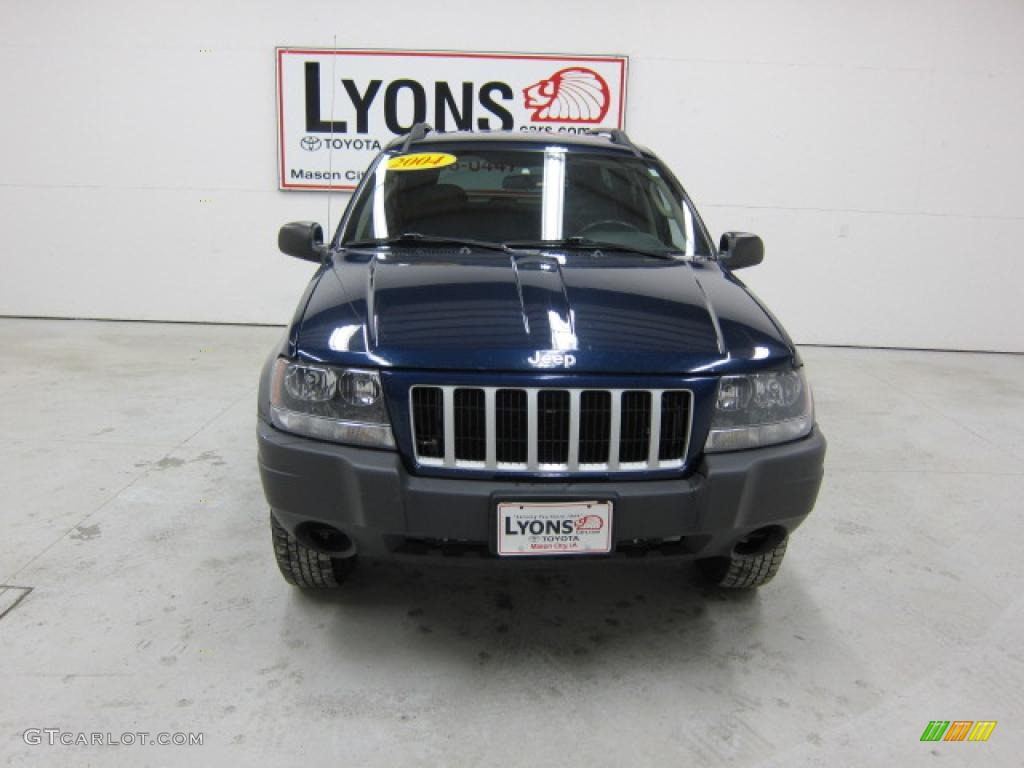 2004 Grand Cherokee Laredo 4x4 - Midnight Blue Pearl / Dark Slate Gray photo #28