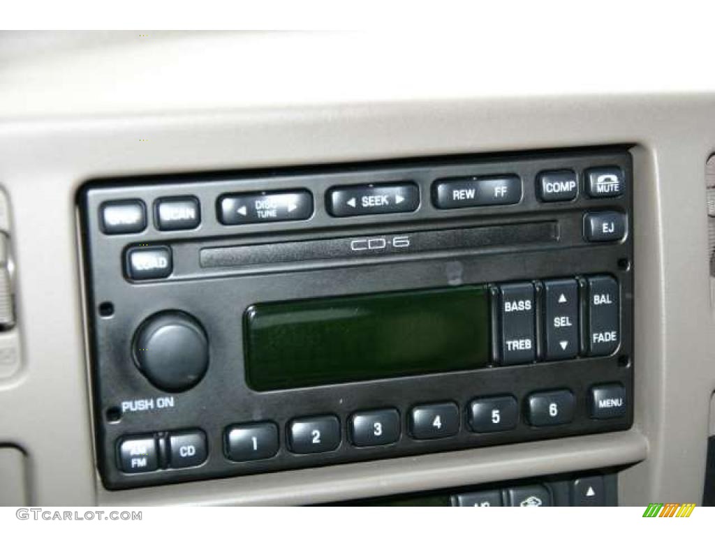 2003 Ford Excursion Limited 4x4 Controls Photo #48178097