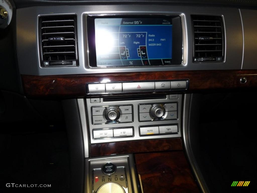 2011 Jaguar XF Premium Sport Sedan Controls Photo #48179909