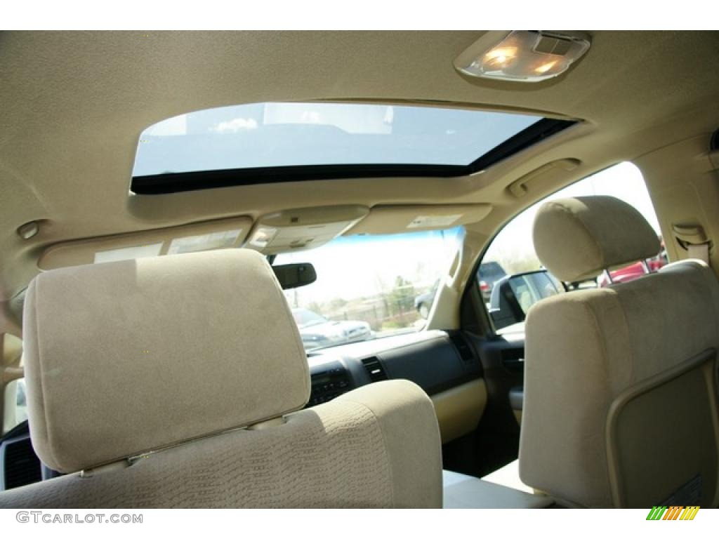2008 Sequoia SR5 4WD - Timberland Green Mica / Sand Beige photo #16