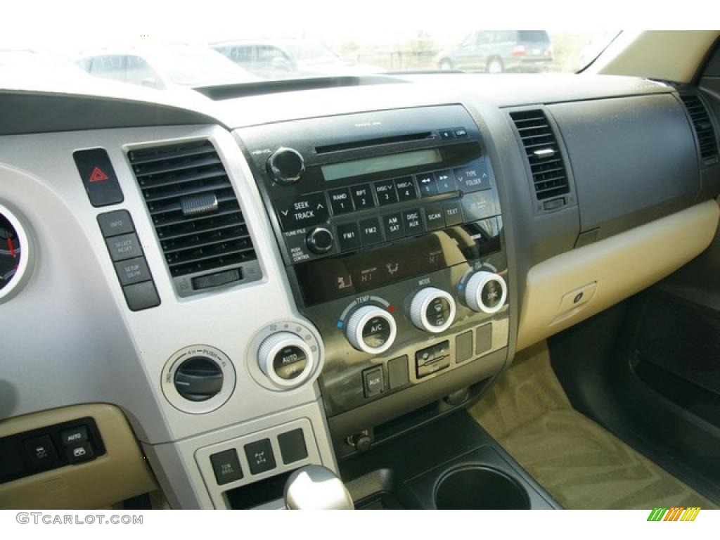 2008 Sequoia SR5 4WD - Timberland Green Mica / Sand Beige photo #29