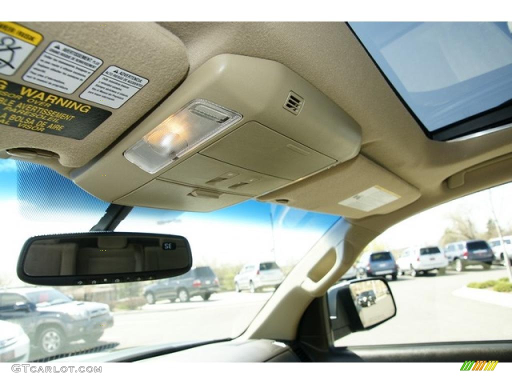 2008 Sequoia SR5 4WD - Timberland Green Mica / Sand Beige photo #33