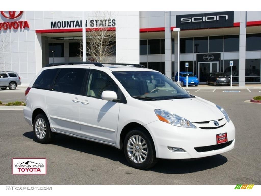 2008 Sienna XLE AWD - Arctic Frost Pearl / Taupe photo #1