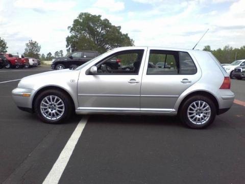 2005 Volkswagen Golf GLS 4 Door Data, Info and Specs