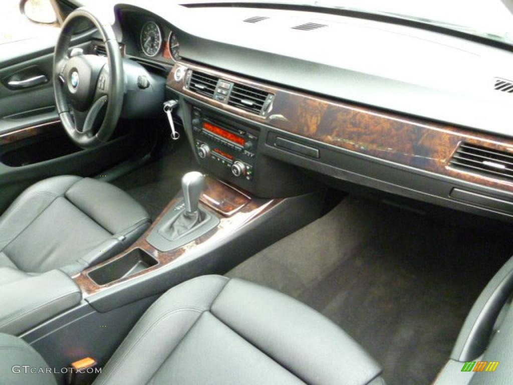 2007 BMW 3 Series 335i Sedan Black Dashboard Photo #48181697
