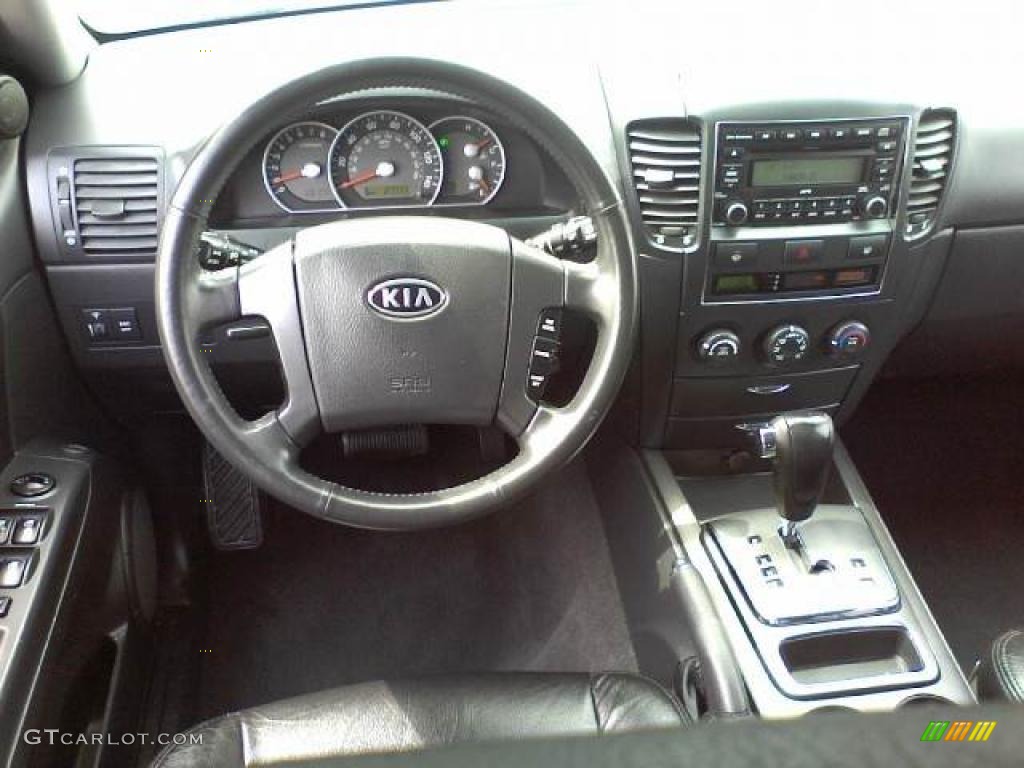 2007 Kia Sorento LX Black Dashboard Photo #48181835