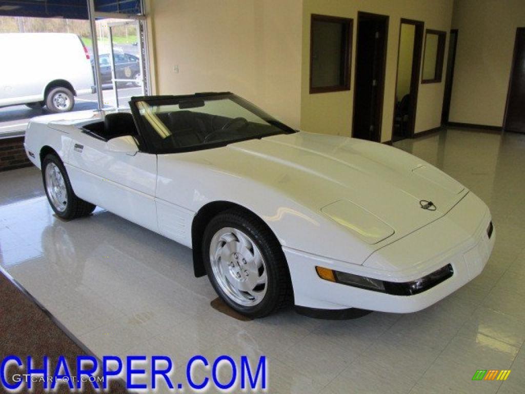 Arctic White Chevrolet Corvette