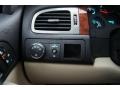 Light Cashmere/Ebony Controls Photo for 2008 Chevrolet Suburban #48187861