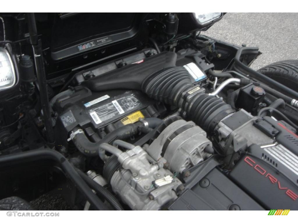 1994 Chevrolet Corvette Coupe 5.7 Liter OHV 16-Valve LT1 V8 Engine Photo #48188839