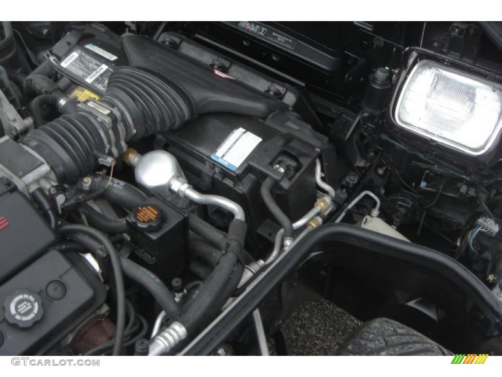 1994 Chevrolet Corvette Coupe 5.7 Liter OHV 16-Valve LT1 V8 Engine Photo #48188866