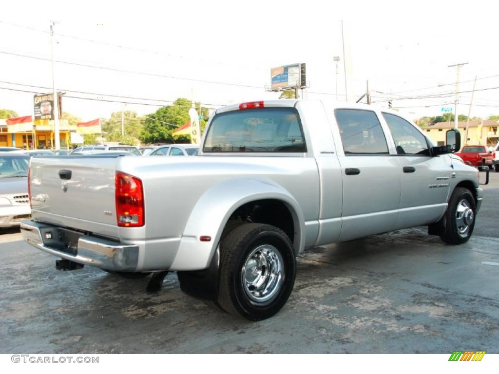 Bright Silver Metallic 2006 Dodge Ram 3500 SLT Mega Cab Dually Exterior Photo #48190651