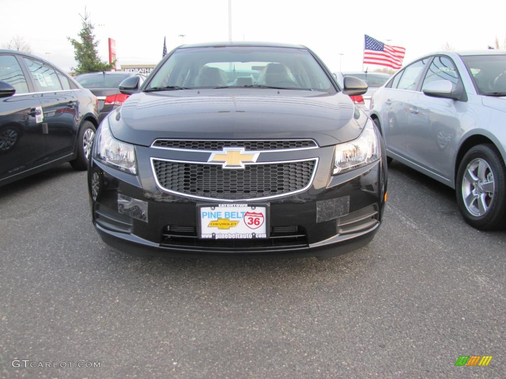 2011 Cruze LT - Black Granite Metallic / Medium Titanium photo #2