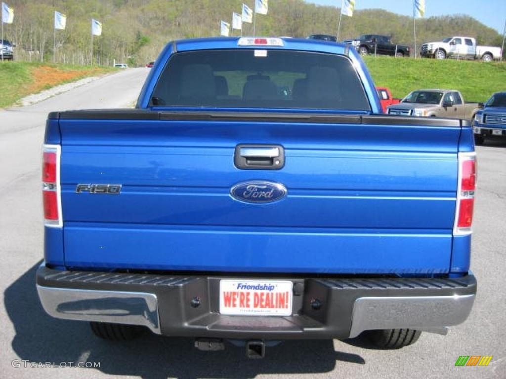 2011 F150 XLT SuperCrew 4x4 - Blue Flame Metallic / Steel Gray photo #7