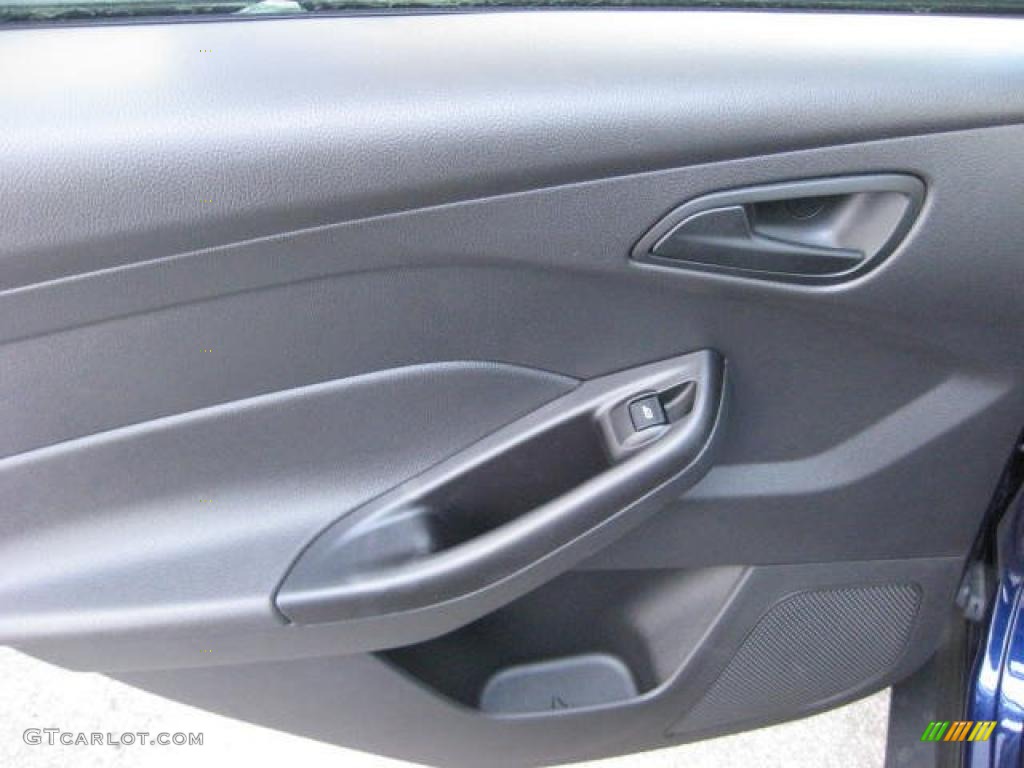 2012 Focus SE SFE Sedan - Kona Blue Metallic / Charcoal Black photo #15