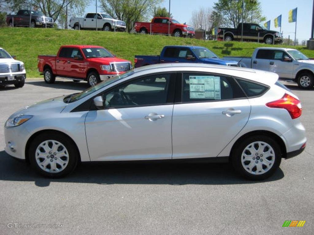 Ingot Silver Metallic 2012 Ford Focus SE 5-Door Exterior Photo #48192731