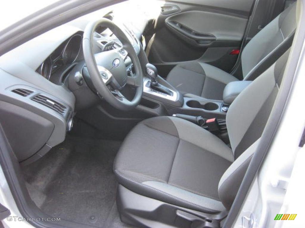 Charcoal Black Interior 2012 Ford Focus SE 5-Door Photo #48192791