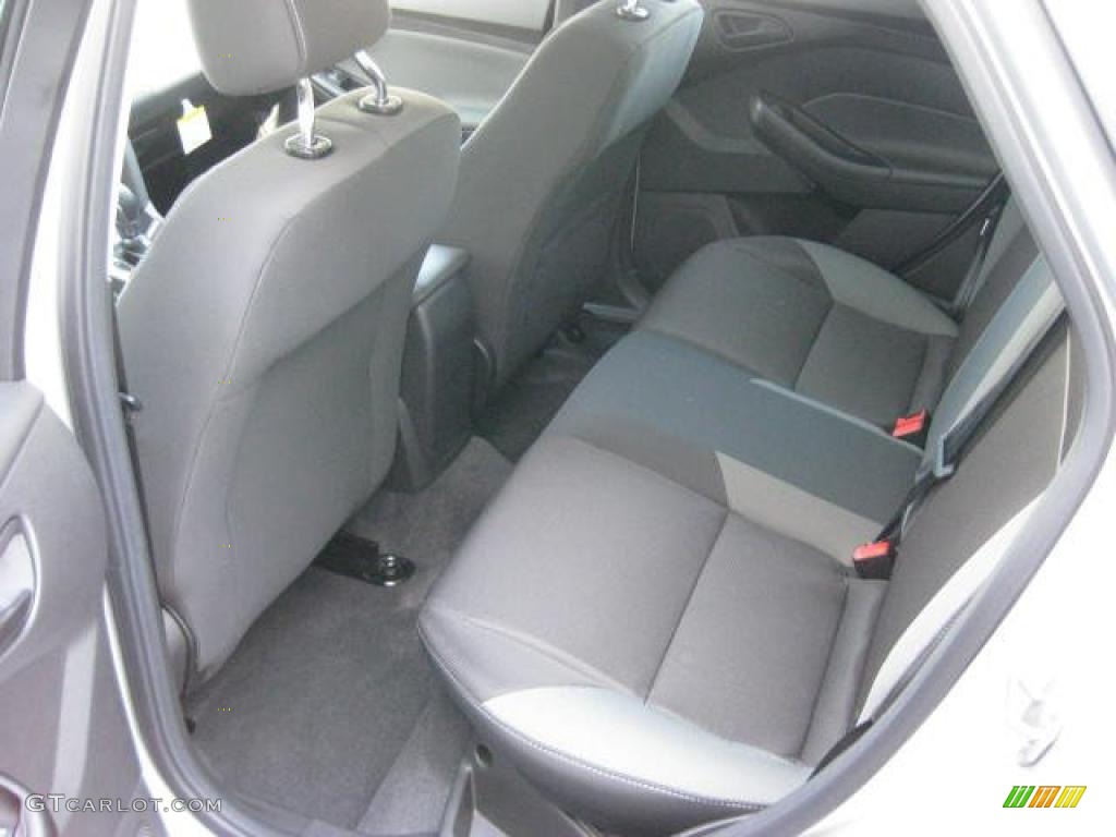 Charcoal Black Interior 2012 Ford Focus SE 5-Door Photo #48192809