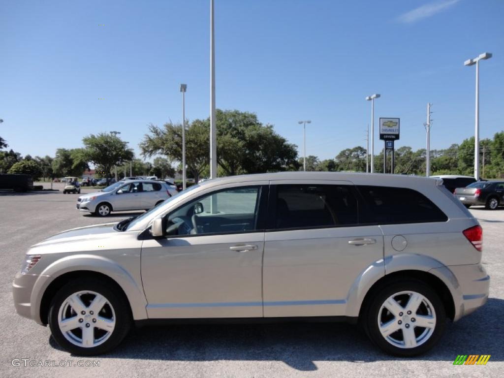Light Sandstone Metallic 2009 Dodge Journey SXT Exterior Photo #48193109