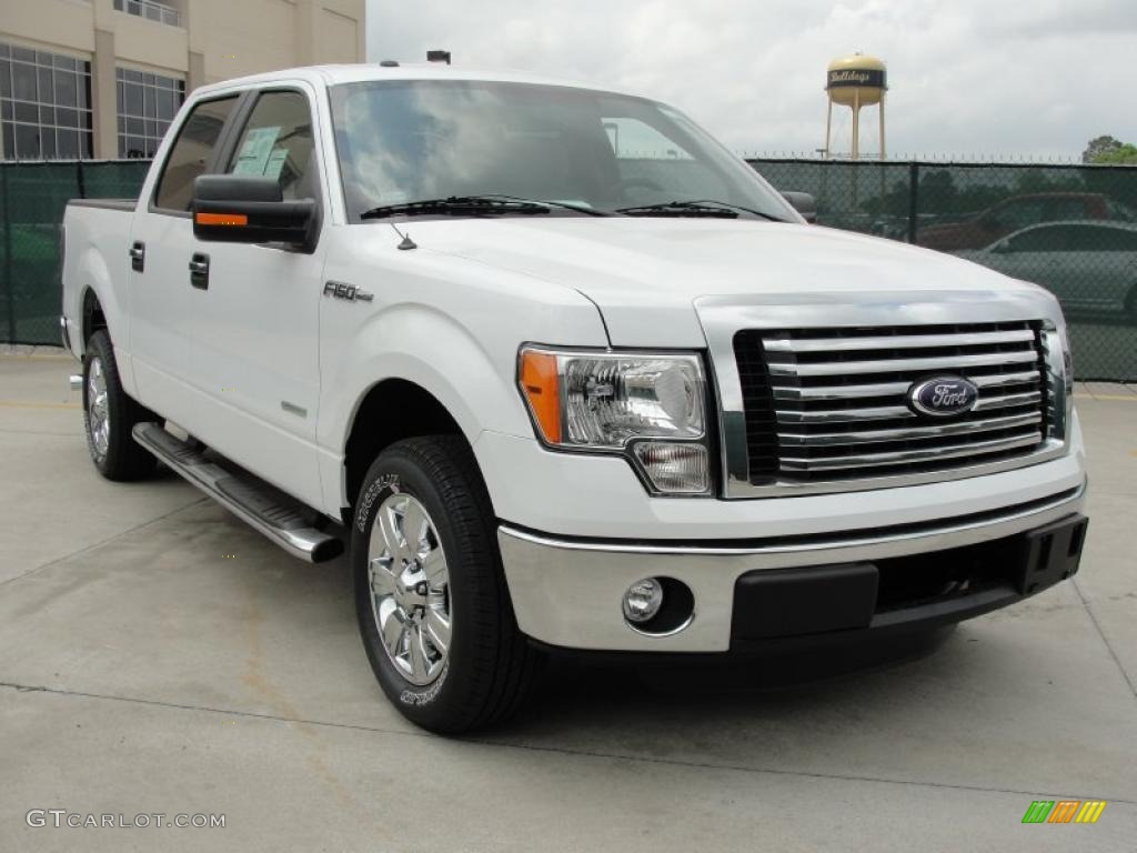 2011 F150 XLT SuperCrew - Oxford White / Steel Gray photo #1