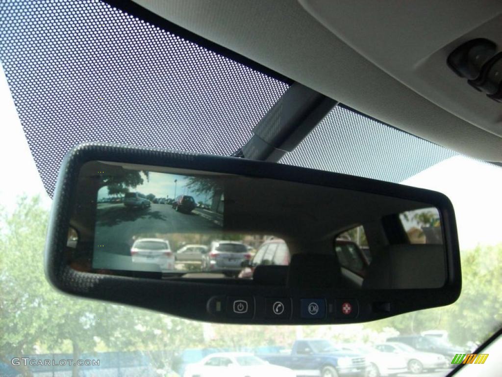 2011 Traverse LT - Silver Ice Metallic / Dark Gray/Light Gray photo #12