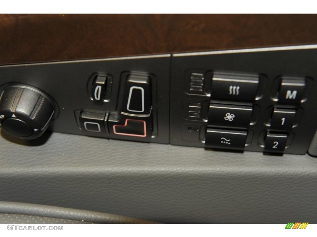 2008 BMW 7 Series 750i Sedan Controls Photo #48194995