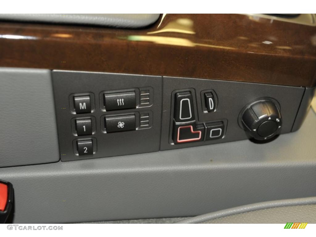 2008 BMW 7 Series 750i Sedan Controls Photo #48195244