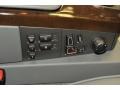 Flannel Grey Controls Photo for 2008 BMW 7 Series #48195244