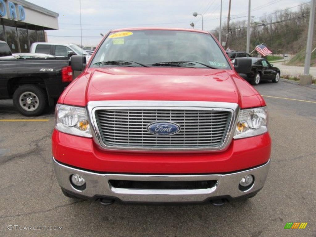 2006 F150 XLT SuperCab 4x4 - Bright Red / Medium/Dark Flint photo #4