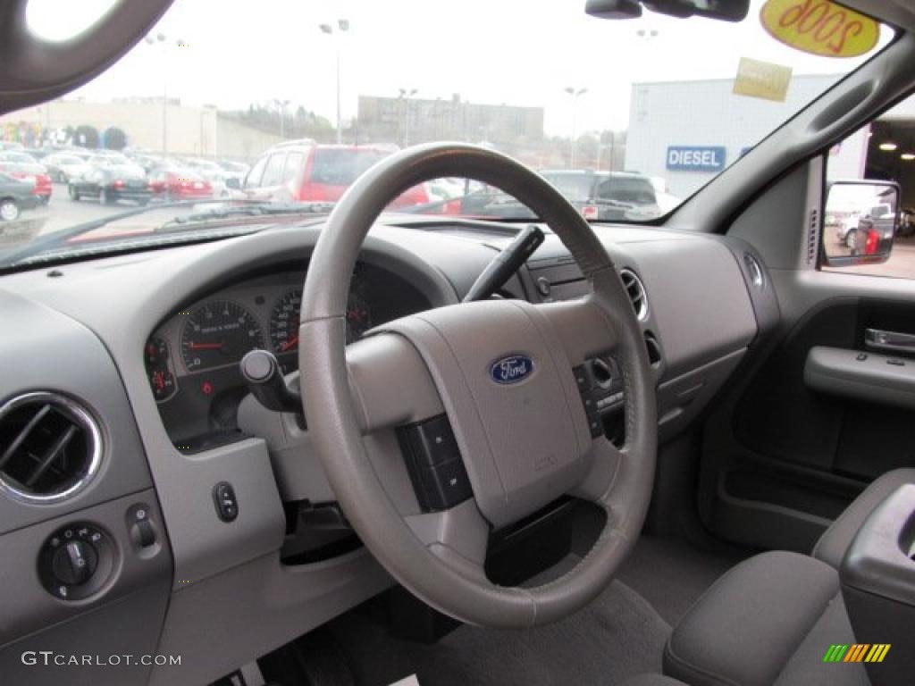 2006 F150 XLT SuperCab 4x4 - Bright Red / Medium/Dark Flint photo #12
