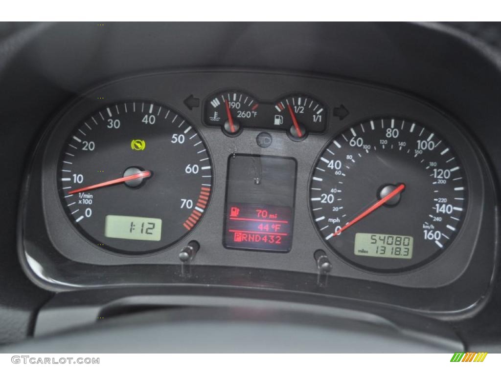 2003 Volkswagen Jetta GLX Sedan Gauges Photos