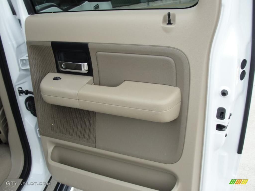 2006 F150 XLT SuperCrew - Oxford White / Tan photo #28