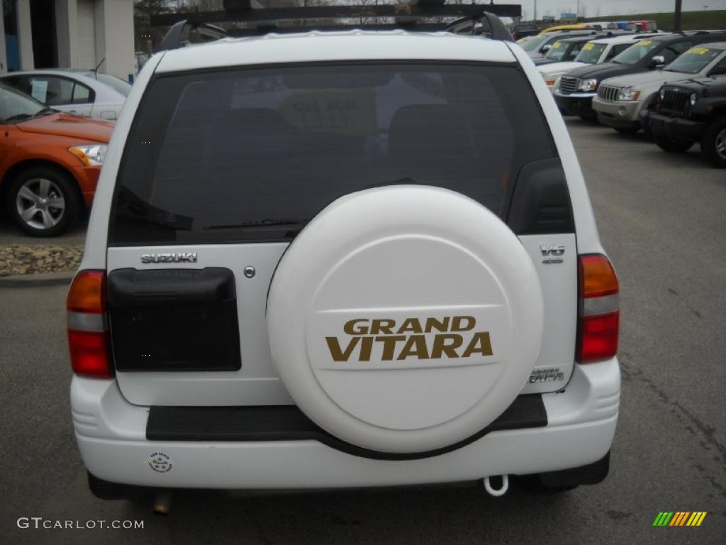 2000 Grand Vitara JLX 4x4 - Polar White / Gray photo #3