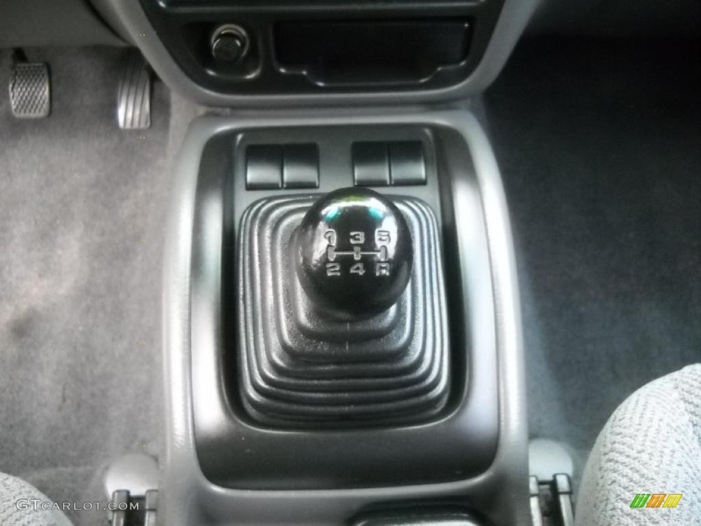 2000 Suzuki Grand Vitara JLX 4x4 5 Speed Manual Transmission Photo #48201916