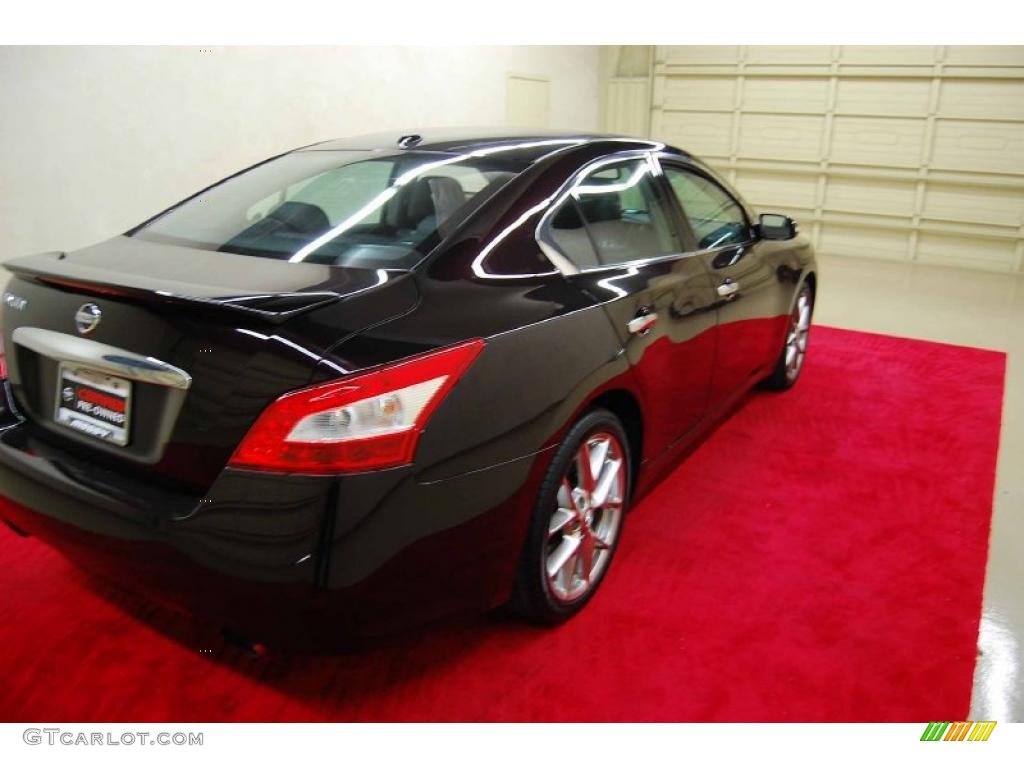 2010 Maxima 3.5 SV - Crimson Black / Charcoal photo #6