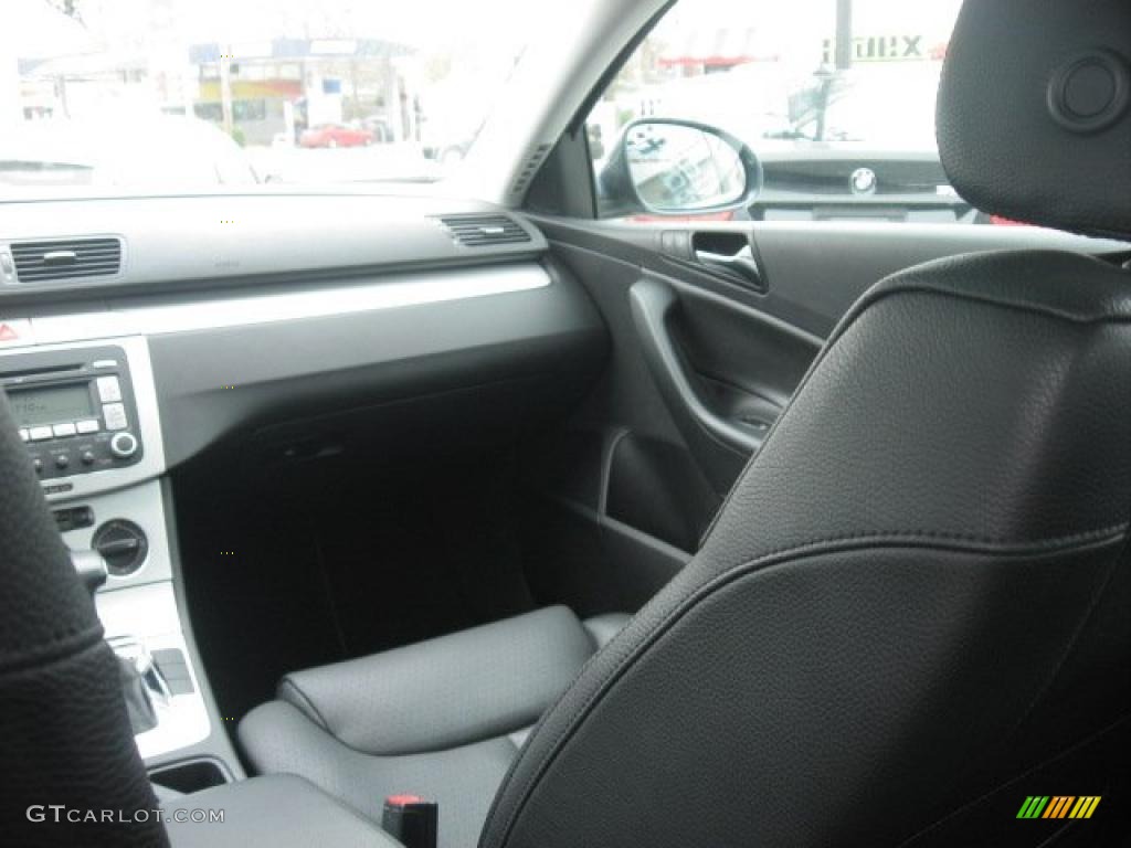 2008 Passat Komfort Sedan - Blue Graphite / Black photo #41