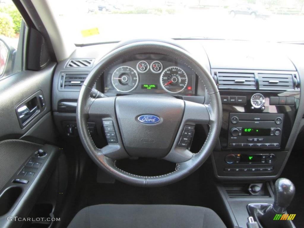 2006 Ford Fusion SEL Charcoal Black Dashboard Photo #48206838